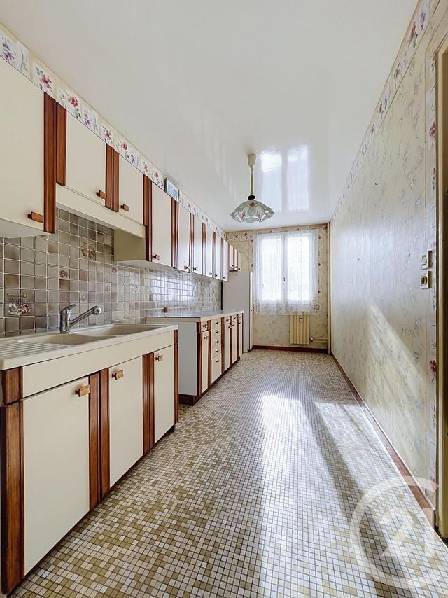 Appartement T3 à vendre - 3 pièces - 83.11 m2 - COMPIEGNE - 60 - PICARDIE - Century 21 Infinity