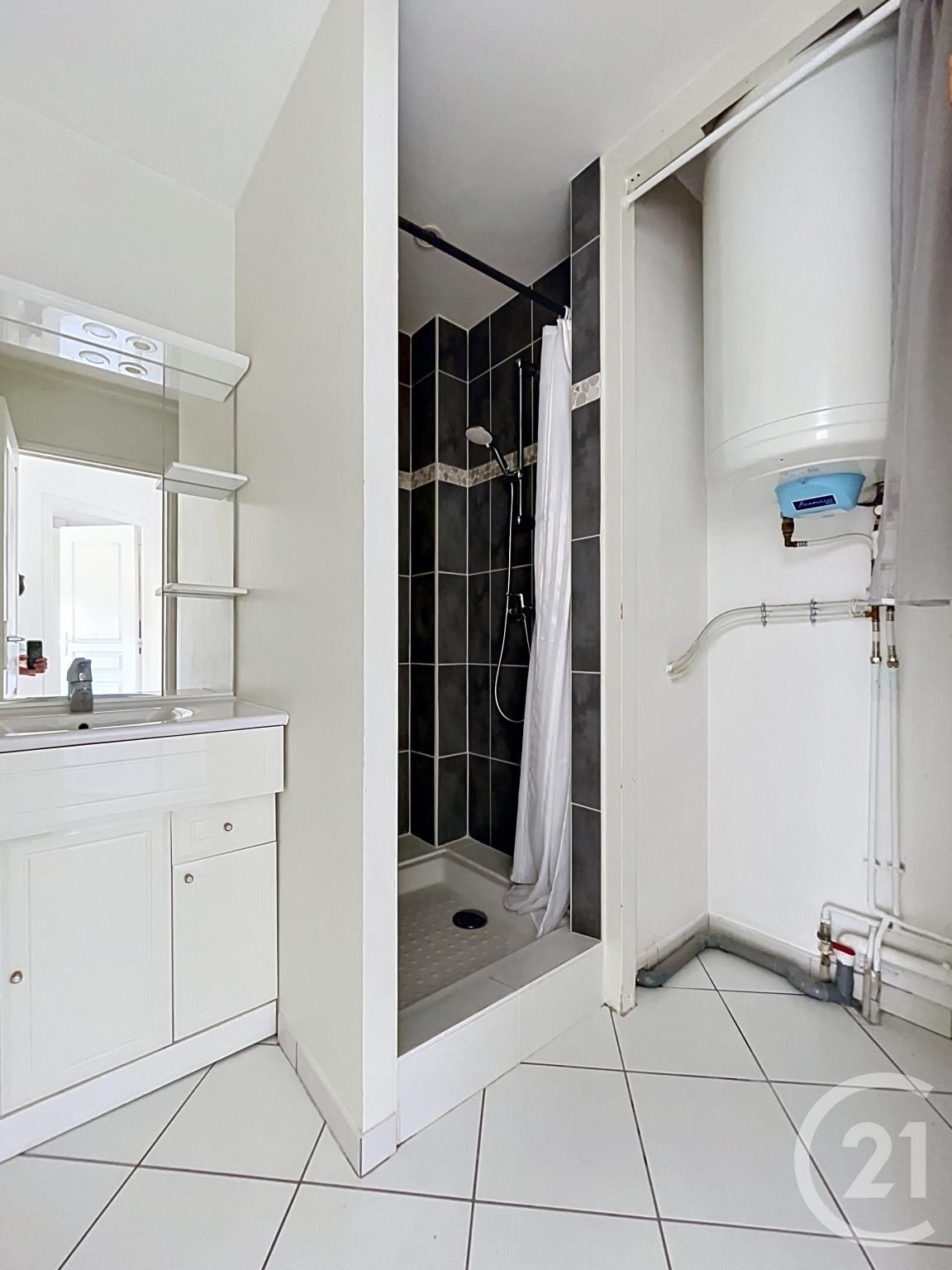 Appartement F2 à vendre - 2 pièces - 47.33 m2 - COMPIEGNE - Miniature 4